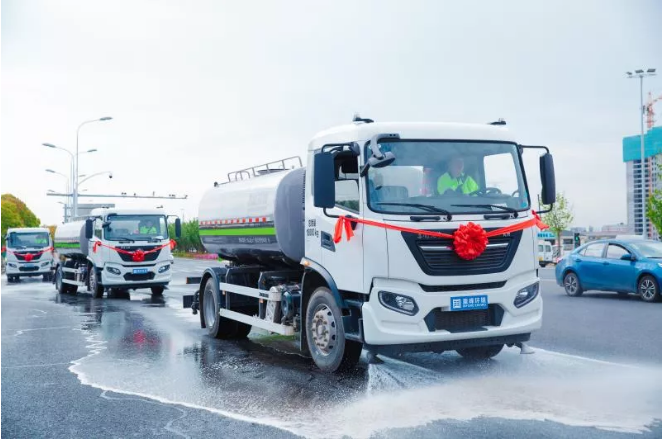 新时代中国城市美容师！USDT钱包环境新能源环卫车可减排4.5万吨污染物